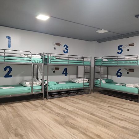 Bilbao Metropolitan Hostel By Bossh Hotels Ngoại thất bức ảnh
