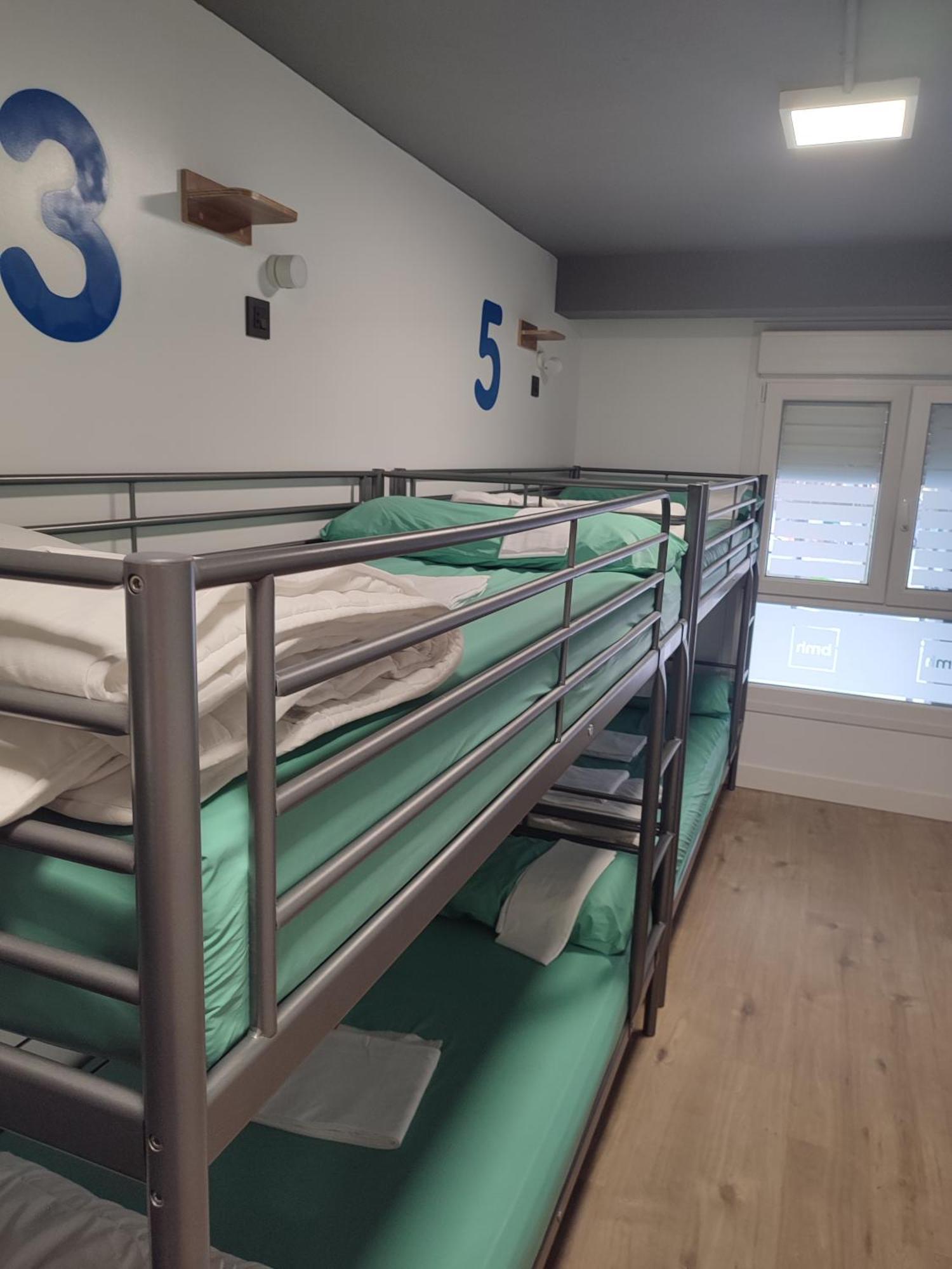 Bilbao Metropolitan Hostel By Bossh Hotels Ngoại thất bức ảnh