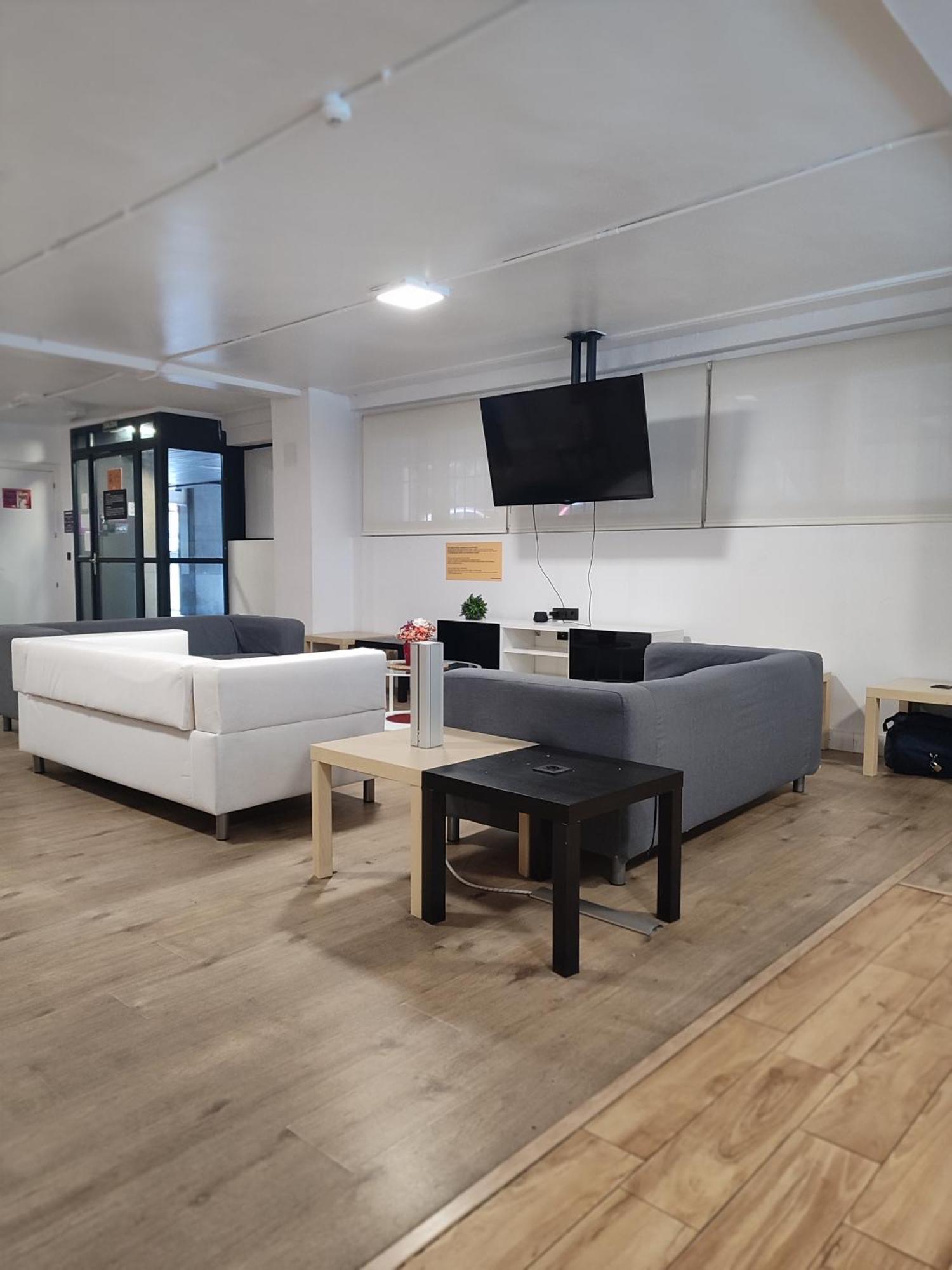 Bilbao Metropolitan Hostel By Bossh Hotels Ngoại thất bức ảnh