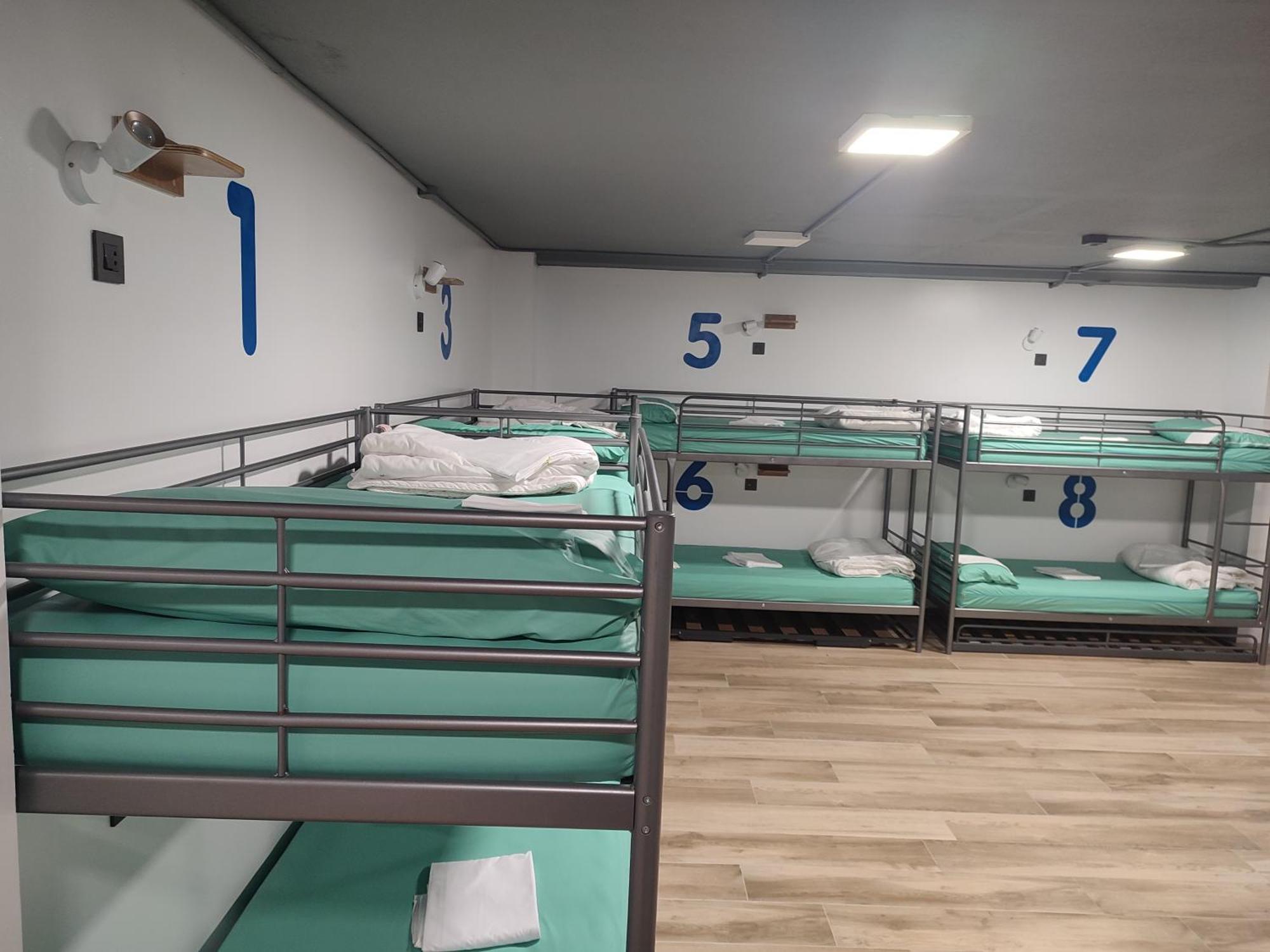 Bilbao Metropolitan Hostel By Bossh Hotels Ngoại thất bức ảnh